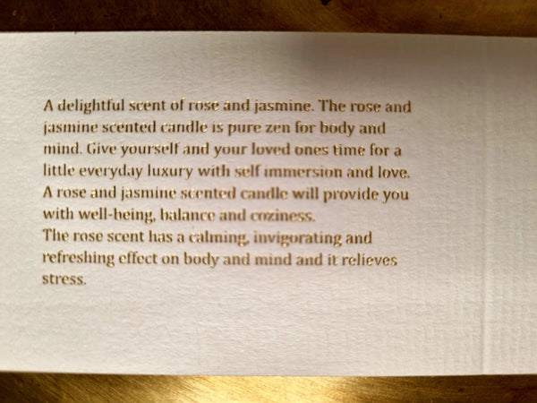 Scented anti-stress candle with a delightful scent of rose and jasmine
