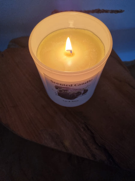 Scented anti-stress candle with a delightful scent of bergamot